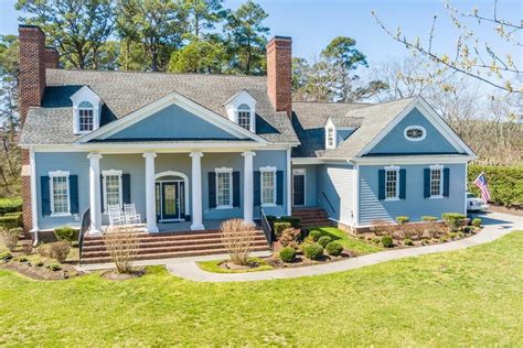 Cape charles houses for sale. 5 beds. 4.5 baths. 3,278 sq ft. 605 Carousel Pl, Cape Charles, VA 23310. View more homes. Nearby homes similar to 22631 Banks Rd have recently sold between $149K to $875K at an average of $260 per square foot. SOLD DEC 29, 2023. Last Sold Price. 