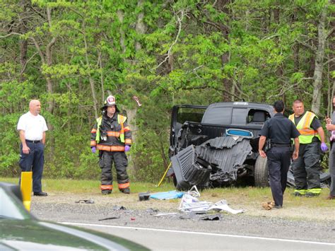Cape cod accident today. Dec 24, 2022 · 1:00. HYANNIS ― A person was struck and killed by a disposal truck just before noon Friday on Route 132 in Hyannis, according to a Times photographer who was on the scene. While Mark Mellyn, a ... 
