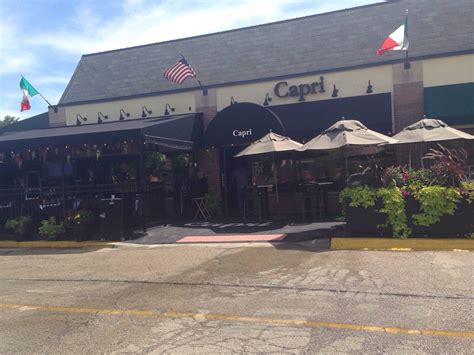 Capri burr ridge il. Sep 25, 2021 · BURR RIDGE, IL — Burr Ridge police have responded to four complaints in the last month that cars were parked in the fire lane at Capri Ristorante. In one instance, a citation was issued. The ... 