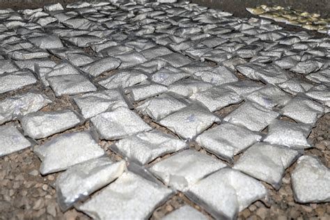 Dec 21, 2020 · A massive seizure of the drug Captagon in Italy has revealed the scale of illegal drug production in Syria. It is the largest haul ever seized, with a street value of more than $1bn (£900m) and ... 
