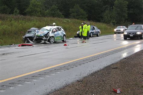 Car accidents today in wisconsin. SLINGER, Wis. (WBAY) - UPDATE 4/22: The Wisconsin State Patrol says a 37-year-old Tennessee woman died during a 30-vehicle crash on I-41 near Slinger Wednesday. The woman’s name was not released ... 