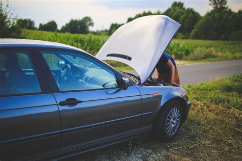 Car broke down. How to Prepare an Emergency Car Care Kit. Put together a kit containing the items you might need during a roadside breakdown. When it comes to supplies, it’s better to be safe than sorry. Your car care kit should consist of a canvas bag or plastic tote bin and contain the following: Cell phone charger. First … 