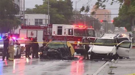 Car crash in NW Miami-Dade leaves 2 hospitalized