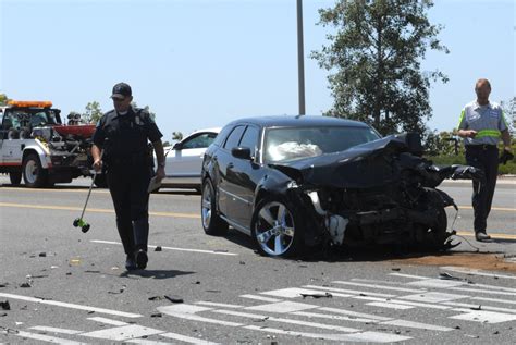 Car crash in irvine today. Investigators with the Irvine Police Department Tuesday continued to look for a hit-and-run driver, who caused a deadly rollover crash last week. The crash happened last Thursday at around 4:30 p ... 