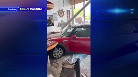 Car crashes into Nautica Bowls in Pinecrest; driver cited