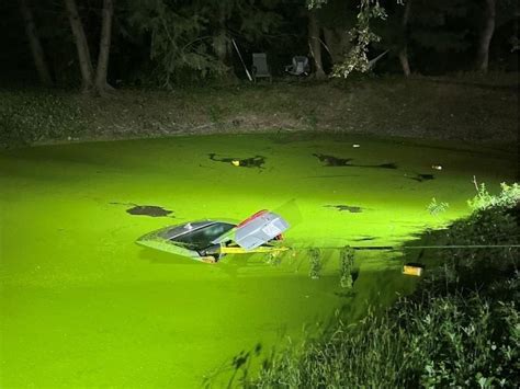 Car ends up in pond after Newburgh police chase