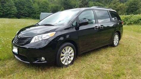 Dealer: Select Car Auto Sales LLC. Location: Kissimmee, FL (15 miles from Orlando, FL) Mileage: 139,585 miles MPG: 18 city / 25 hwy Color: Silver Body Style: Minivan Engine: 6 Cyl 3.5 L Transmission: Automatic. Description: Used 2016 Toyota Sienna LE with Front-Wheel Drive, Keyless Entry, DVD, and Side Airbags.. 