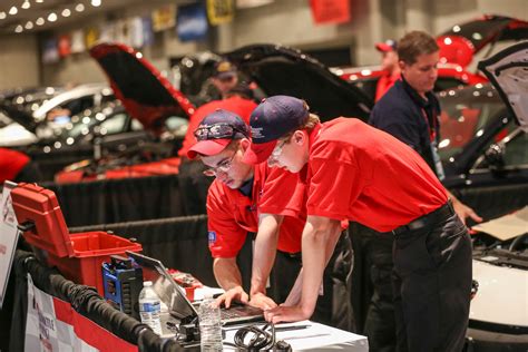 Car mechanic school. Call 1-800-471-3232 (9AM - 9PM ET) Full Program Overview. Request Info Enroll Now. ¹ Price is subject to change. Price changes do not apply to existing enrollments. ² The first payment match program applies to the monthly auto and mail pay options and varies by program. 