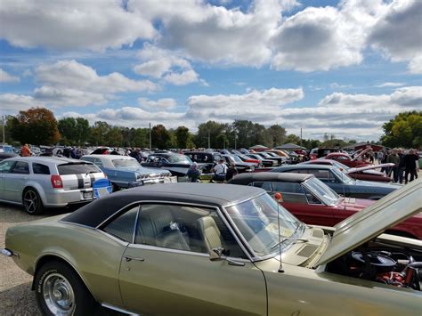 Jefferson swap meet and car show is a whopping 99 acres! Largest swap meet in the midwest! Over 20,000 car show spectators! Over 3,100 car part vending spaces! 100's of vehicles for sale in the Cars for Sale Corral! 100's of show cars! Now Featuring a Demolition Derby! Sunday Sept. 24th. Show begins at Noon.. 