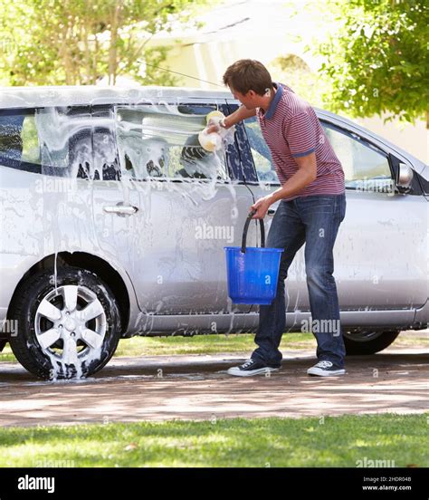 Car wash guys. Wash guys super clean, double fist up that soap And don't try to bluff They work up such a lather wash guys just can't get enough They spray spray spray with water Then wipe and then vacuum And go blud-dle-ud-dle-ud-dle Ud-dle-um-dum Wash guys douse and douse Wash guys scrub and scrub Wash guys sputter and splash all over the wash guys car … 
