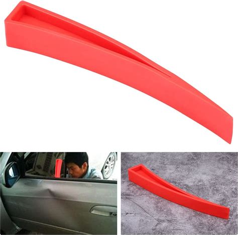 Product Features: Multi-wedge pry tools are designed to gently remove door panels, dashboards, consoles, and more. Works well to remove trim molding, bezels, and various clips and plastic fastens. Features different wedge shapes allowing you to get under and lift pieces away without damage.