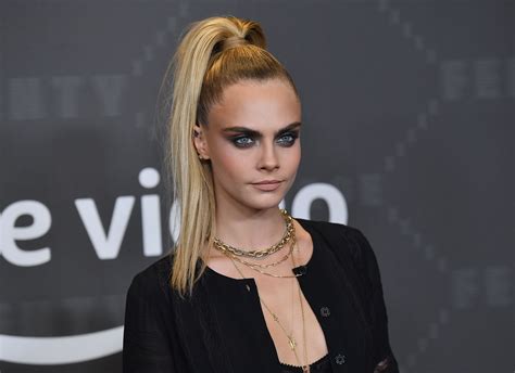 Apr 18, 2015 · Cara Delevingne nude pictures from Instagram, 02/16/2020. There are 44.3 million people following her on Instagram, which is pretty damn great. . Cara deviligne nude