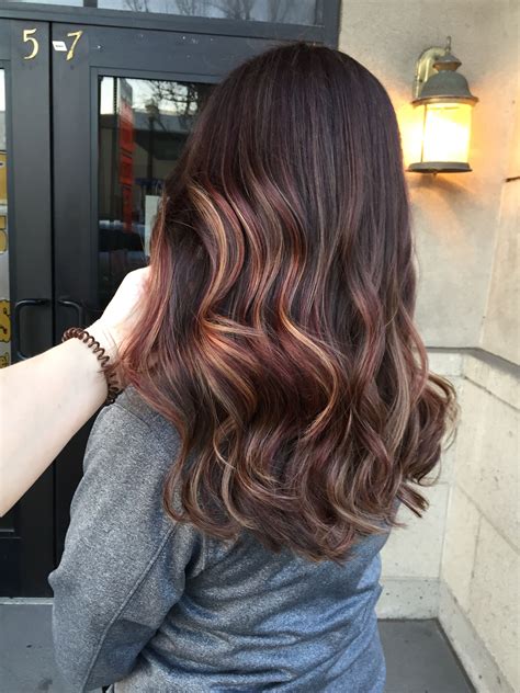 A seamless blend of brown hair with caramel high