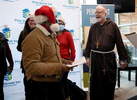 Cardinal O’Malley joins Pine Street Inn residents for Christmas Eve: ‘We never turn anyone away’