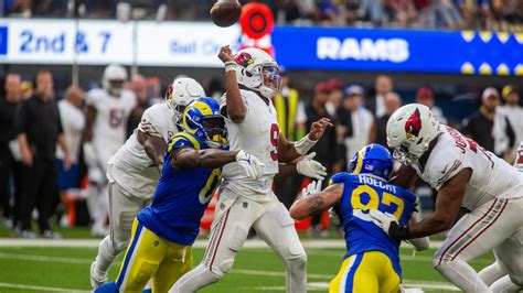 Cardinals can’t close again, outscored 20-0 after halftime in loss at Rams