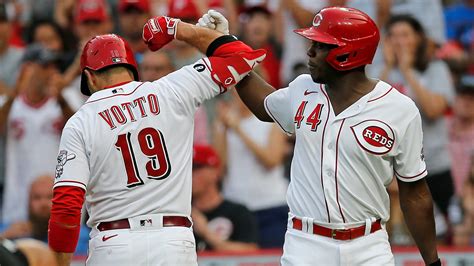 Cardinals host the Reds on 4-game home losing streak