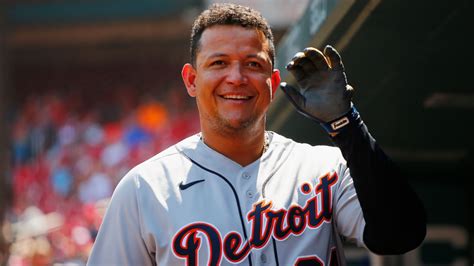 Cardinals plan to honor retiring Tigers star Miguel Cabrera this weekend