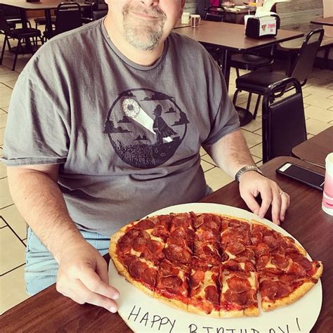 Cardos waverly. 1 Fave for Cardo's Pizza of Waverly from neighbors in Waverly, OH. Cardo's Pizza of Waverly has been in business at the same location for 33 years. We still use the highest quality ingredients and make each order one at a time, just the way you like it. 