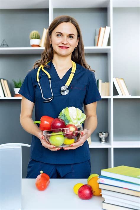Career In Dietician