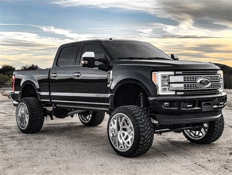 The average Ford F-250 Super Duty costs about $43,240.80. The average price has decreased by -5.9% since last year. The 572 for sale near Houston, TX on CarGurus, range from $3,600 to $105,411 in price. How many Ford F-250 Super Duty vehicles in Houston, TX have no reported accidents or damage?. 