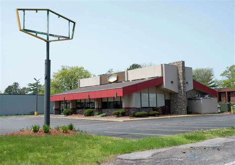 Caribbean restaurant opening on Wolf Road in Colonie