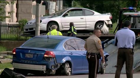 Carjacking in south St. Louis County leads to police chase and an injured officer