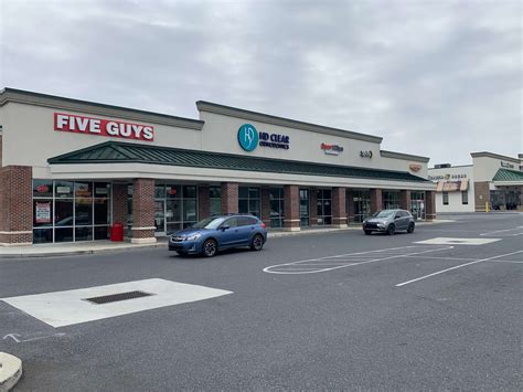 Carlisle commons. But the plan for the Beltway Commons shopping center at 5401 Carlisle Pike in Hampden Township will be delayed at least one more month. The planning commission voted to table the final land ... 