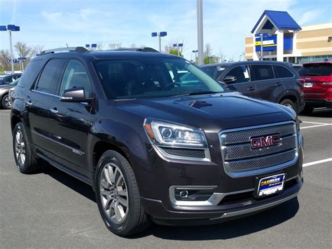 Yukon Regular sales in 2021 reached 51,365 units, up 25.39 percent from 40,965 units sold in 2020. Meanwhile, Yukon XL sales last year were 32,877 units, an increase of 46.28 percent compared to 22,475 units sold in 2020. Total Yukon sales reached 84,242 units, up 32.79 percent compared to 2020 sales of 63,440 units.. 