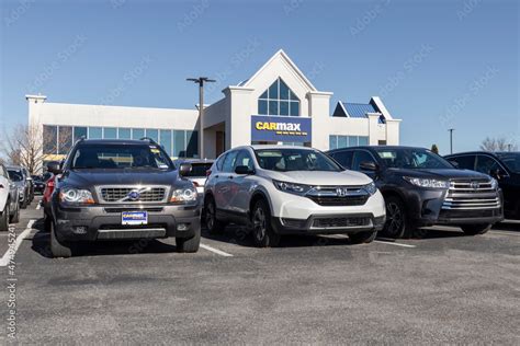 Carmax schaumburg vehicles. UVeye, a six-year-old startup from Tel Aviv, has raised $100 million in a funding round that included capital from GM and Carmax. UVeye’s automated vehicle inspection technology ma... 