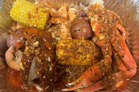 Carolina crab house wilmington nc. Every December, the small town of McAdenville transforms into Christmas Town. Here's what visitors can expect and our experience at the tree lighting ceremony this year. The twinkl... 