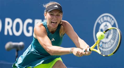 Caroline Wozniacki through to next round at National Bank Open after retiring in 2020
