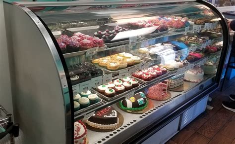 Carousel cakes nanuet ny. Carousel Cakes, Nanuet, New York. 10,329 likes · 27 talking about this · 626 were here. Famous Cakes, Cupcakes, Cheesecakes, & Oprah's favorite Red Velvet, Blue Velvet, Mousses and Memphis 