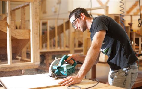 Carpentry work. Carpentry is a skill that requires absolute precision, attention to detail, and creativity. Our carpenters have a lot of expertise with many types of carpentry, so we know what works best in different situations. You may rest assured that the work will be done correctly and that you will not be overcharged for renovations that aren’t necessary. 