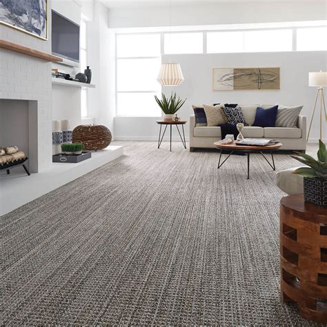 Carpet and floor. Reviews for Shaw Carpets tend to be mostly negative on Flooring.net. Most reviewers on the site said they are very unsatisfied with the brand. The Home Depot reviewers gave one par... 
