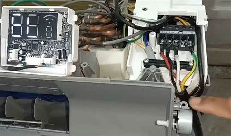 Carrier mini split e1 error code.  Understand the Carrier AC E1 error code with our gui...