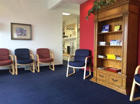 Carroll Eye Clinic · 1236 Heires Ave, Carroll, IA 51401, USA