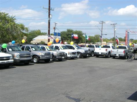 Busca avisos de autos baratos confiables usados en los Estados Unidos (EE. UU.) para encontrar los mejores descuentos Austin, TX. Analizamos millones de autos usados diariamente.
