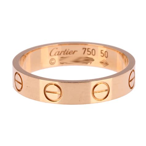 Cartier卡地亚 LOVE玫瑰金带3钻戒指 B  宽度有多宽？