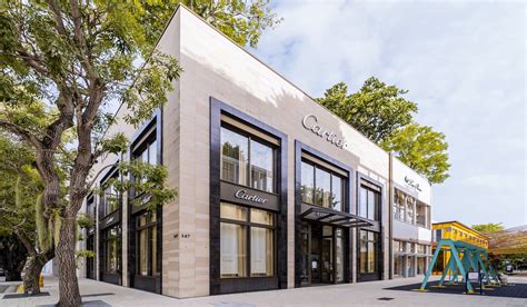 Cartier miami. Visit your local Cartier at 147 NE 39th St in Miami to discover luxury jewelry collections for men and women, fine watches, bridal, and exceptional gifts. Cartier: fine jewelry, watches, accessories at 147 NE 39th St - Cartier 