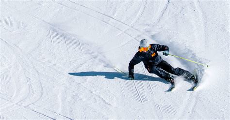 Carv ski. Blue Mountain Ski Resort in Pennsylvania is a popular destination for winter sports enthusiasts. Located in the picturesque Pocono Mountains, this ski resort offers a wide range of... 