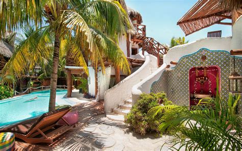 Casa las tortugas. Connectez-vous pour économiser. Donnant sur la plage, la Casa Las Tortugas Petit Beach Hotel & Spa est un établissement à la gestion familiale installé sur l’île magnifique de Holbox, juste au large de la péninsule mexicaine du Yucatán. Sur place, vous profiterez d’une piscine extérieure, d’un bain à remous et d’hébergements ... 
