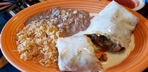 Casa mexico morganton nc. One enchilada, one chimichanga cheese, chicken, beef pork or picadillo. Served with rice, beans, guacamole and sour cream. Seafood Chimichanga. Real crab meat, shrimp. tomatoes, green onions cooked in sour cream slice. served with rice, beans, sour cream 14.99 topped with cheese sauce. 