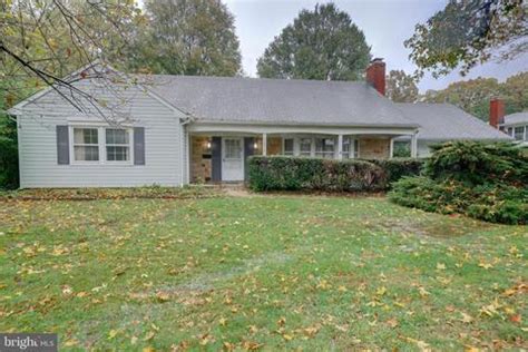 Casas de venta en laurel md. Explore the homes with Newest Listings that are currently for sale in Laurel, MD, where the average value of homes with Newest Listings is $525,000. Visit realtor.com® and browse house photos ... 