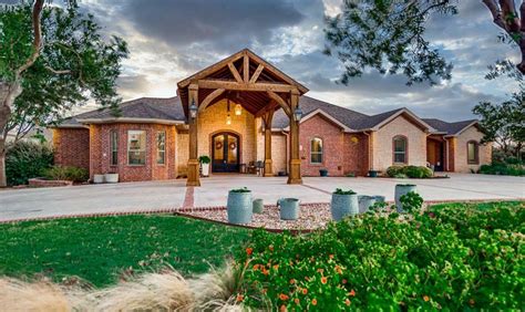 Casas de venta en midland tx. 24 casas en venta en Fannin Terrace, Midland, TX y cerca, con precios desde $275,000 hasta $750,000. Vea las fotografías de los anuncios, detalles y compare propiedades. 