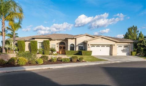 Casas de venta en temecula ca. 1,502 Sq Ft. 32534 Brunello Way, Temecula, CA 92591. This to-be-built home is the "Plan 2" plan by Woodside Homes, and is located in the community of The Discovery at Sommers Bend. This plan home is priced from $476,000 and has 3 bedrooms, 2 baths, 1 half baths, is 1,502 square feet, and has a 2-car garage. 