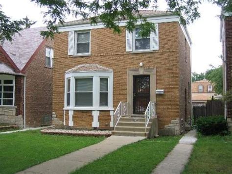 4643 S Spaulding Ave, Chicago, IL 60632 $2,200 | 3 Beds |