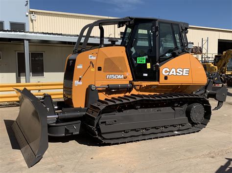 2015 CASE 1150M WT - Low hours - Everything operates well and as it should - Refer to photos 1 and 2 for specs 10% Buyers Premium will be added to sale price. We can help arrange financing... See More Details ... CASE 1150M DOZER, EROPS, HEAT, A/C, 2SPEED, 30" CLOSED SALT HD TRACKS, 132" BLADE, UNIVERSAL …