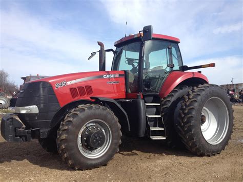 Case IH Magnum 245 4WD Tractor - RitchieSpecs