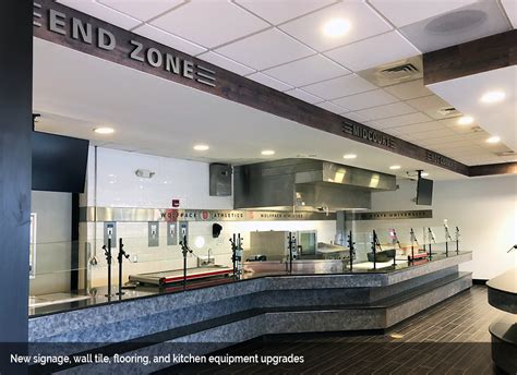 Fountain Dining Hall on Main Campus is one of our three all-you-can-eat dining halls serving breakfast, lunch and dinner. Choose from an extensive selection of daily entrees and sides, plus a salad bar, deli/wrap station, hot grill station, fresh fruit and dessert bar.