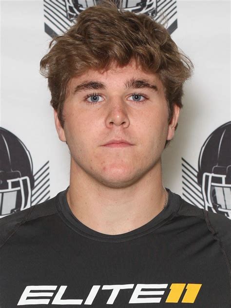 Casey Kelly is a Pro-Style Quarterback from Sarasota, FL. He has committed to Tennessee Volunteers.. 